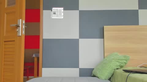 Snapshot of kiera_thomas chatting on 01.10.25 KIERA 31 online show from 01.10.25