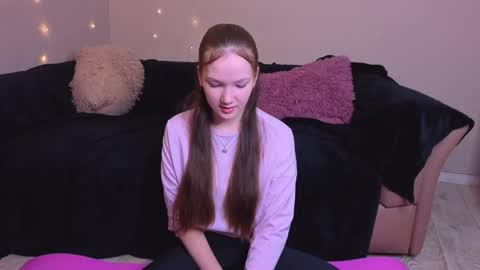 Melvi online show from 12.03.25