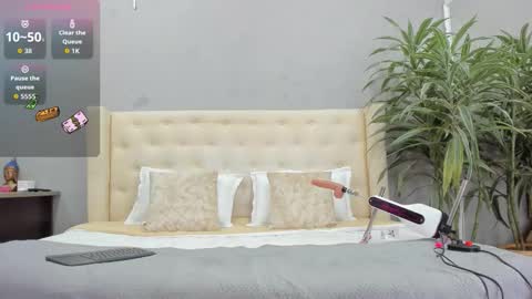 Kieran Derek online show from 09.12.25