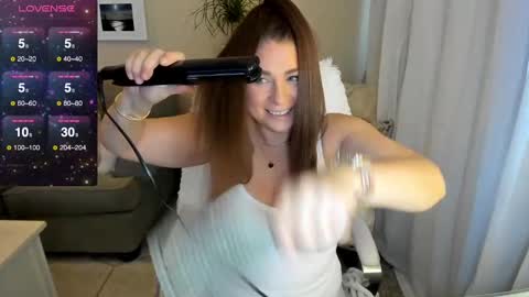 Kiera Reines online show from 12.23.24