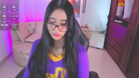 kiim__samanta online show from 10.17.25