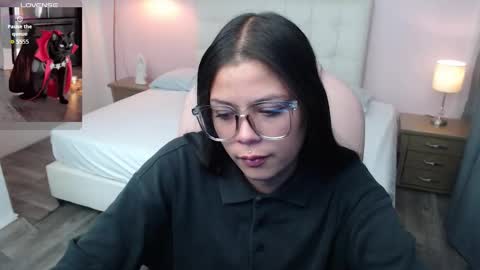 kIKI online show from 09.17.25