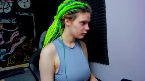 Kiki online show from 10.13.25