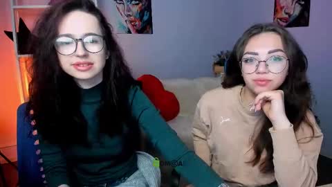 kiki_swan online show from 03.04.25