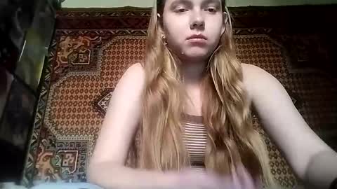 Snapshot of kikibang_ chatting on 10.14.25 kikibang_ online show from 10.14.25