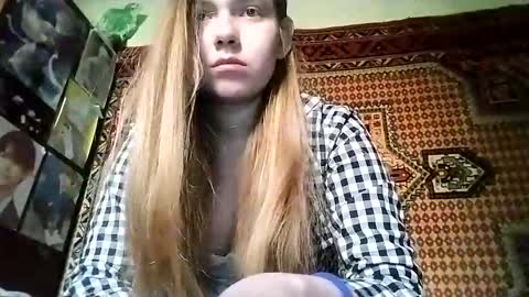 Snapshot of kikibang_ chatting on 10.23.25 kikibang_ online show from 10.23.25