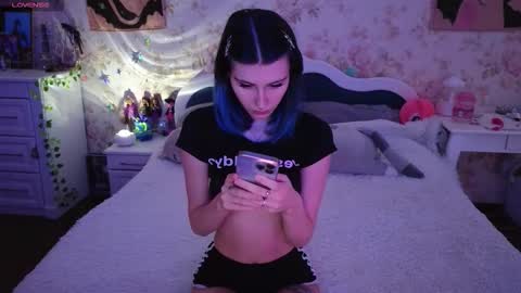 Snapshot of kilerakame chatting on 11.05.25 Akame online show from 11.05.25