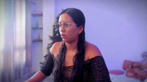 Snapshot of killaa01 chatting on 12.04.24 Alejandra online show from 12.04.24