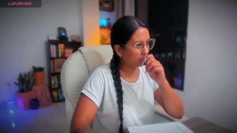 Snapshot of killaa01 chatting on 02.18.25 Alejandra online show from 02.18.25