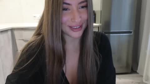 EvaAnna online show from 03.04.25