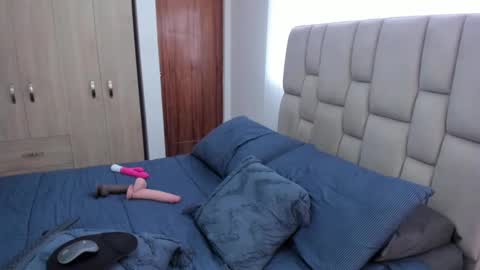 Ana      online show from 09.27.25