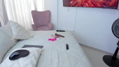 Ana      online show from 10.02.25