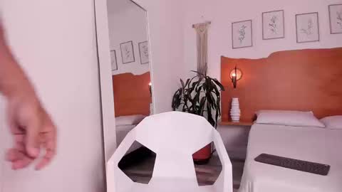 Kilua Muscle guy online show from 09.24.25