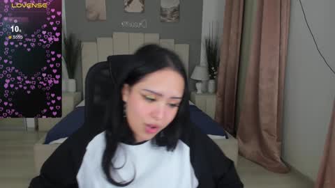 Kim online show from 12.03.24
