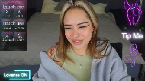 Kim online show from 09.20.25