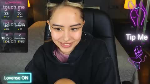 Kim online show from 10.10.25