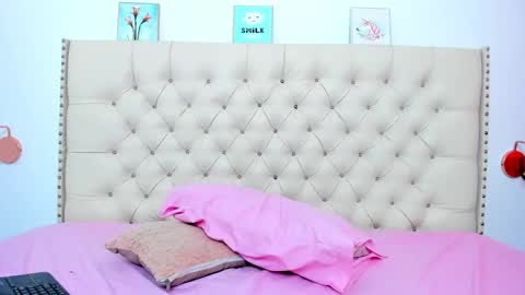 Snapshot of kim_eli chatting on 01.16.25 kim_eli online show from 01.16.25