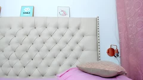 Snapshot of kim_eli chatting on 02.09.25 kim_eli online show from 02.09.25