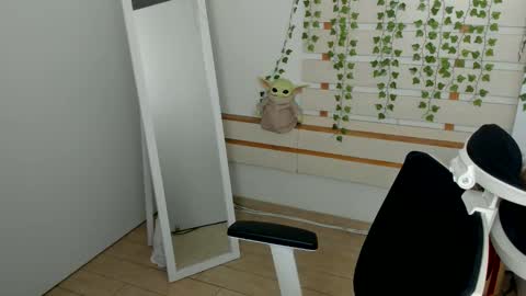 Kim online show from 09.22.25