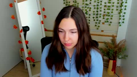 Kim online show from 10.13.25