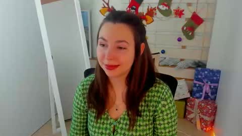 Kim online show from 12.21.25