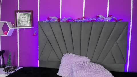 kim  online show from 01.29.25