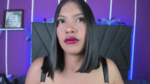 kim  online show from 02.17.25