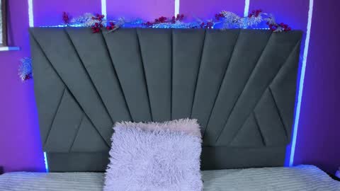 kim  online show from 02.24.25