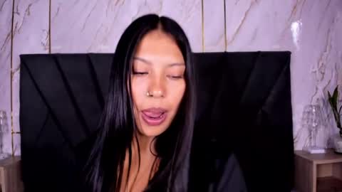 kim  online show from 09.10.25