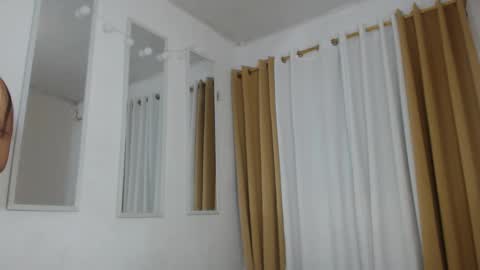 Snapshot of kim_lu29 chatting on 12.02.24 kim online show from 12.02.24