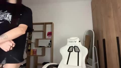 Kim Oberlin online show from 04.08.26