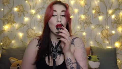 Snapshot of kim_possible1 chatting on 12.19.24 Hi Im Kimberly but u can call me Kim. Turn on ur sound i love to talk and moan online show from 12.19.24