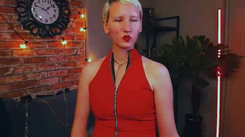 Snapshot of kim_waite chatting on 10.04.25 Kim online show from 10.04.25