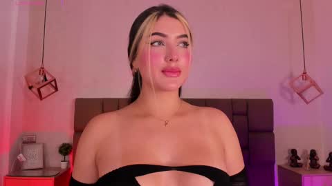 Kim  online show from 02.12.25