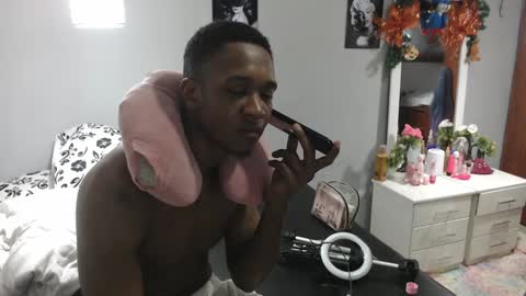 Snapshot of kimandyuk chatting on 12.14.24 Kim Yuk online show from 12.14.24