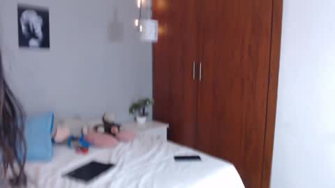 Snapshot of kimandyuk chatting on 12.22.24 Kim Yuk online show from 12.22.24