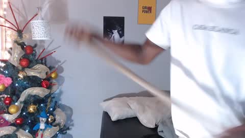 Snapshot of kimandyuk chatting on 12.31.24 Kim Yuk online show from 12.31.24