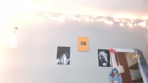 Snapshot of kimandyuk chatting on 01.07.25 Kim Yuk online show from 01.07.25