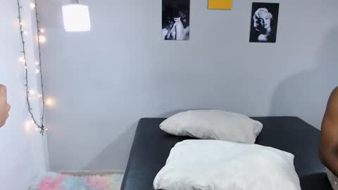 Snapshot of kimandyuk chatting on 01.14.25 Kim Yuk online show from 01.14.25