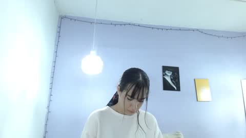 Snapshot of kimandyuk chatting on 01.20.25 Kim Yuk online show from 01.20.25