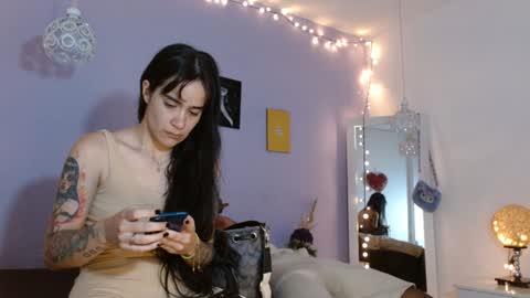 Snapshot of kimandyuk chatting on 01.29.25 Kim Yuk online show from 01.29.25