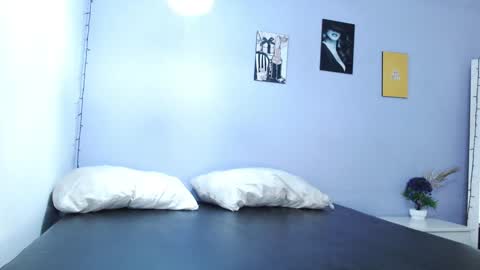 Snapshot of kimandyuk chatting on 01.31.25 Kim Yuk online show from 01.31.25