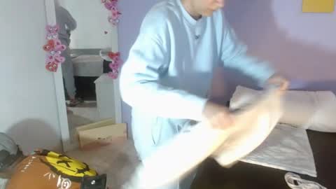 Snapshot of kimandyuk chatting on 02.16.25 Kim Yuk online show from 02.16.25