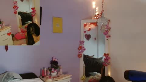 Snapshot of kimandyuk chatting on 02.22.25 Kim Yuk online show from 02.22.25