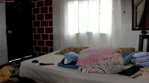 Kim  Yuk online show from 11.12.25