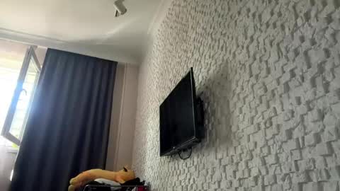 Snapshot of kimbergilger chatting on 05.29.26 Polly online show from 05.29.26