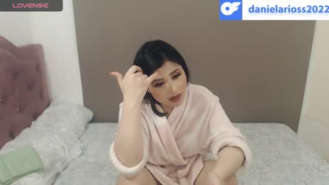 Snapshot of kimberjamesxx chatting on 12.21.24 DANIELA online show from 12.21.24
