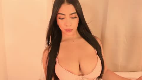 Snapshot of kimberlin_cam_ chatting on 06.22.26 Kimberlin online show from 06.22.26