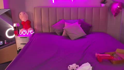 kimberlly_smith online show from 03.02.26