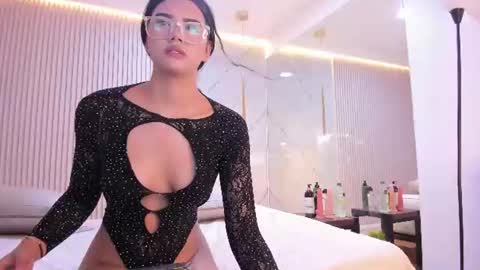 kimberly Montiel online show from 08.08.26